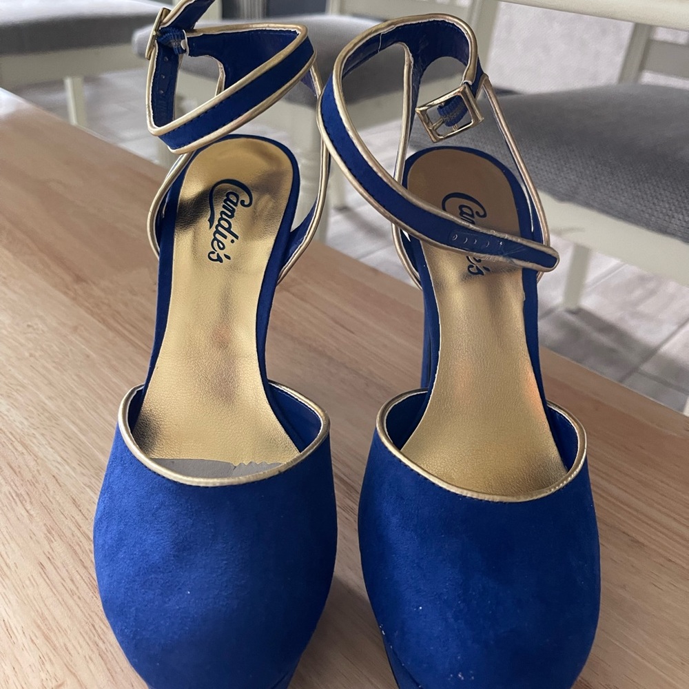 Beautiful Blue dress heels